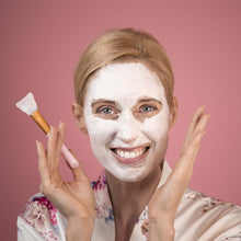 Load image into Gallery viewer, The Luxe Editions Beauty Tool Kit Gua Sha Face Roller and Mask Applicator
